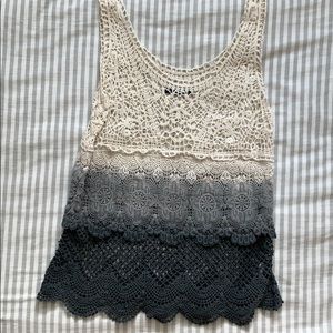 AE crochet top - great condition
